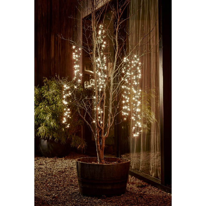 Lumineo Tree Cascade XL 1080 LED Cluster Twinkle Lights